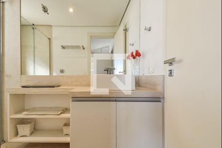 Apartamento à venda com 3 quartos, 240m² em Cerqueira César, São Paulo
