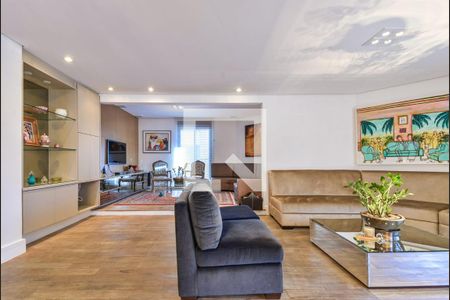Apartamento à venda com 3 quartos, 240m² em Cerqueira César, São Paulo