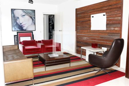 Casa à venda com 1 quarto, 550m² em Vila Andrade, São Paulo