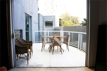 Casa à venda com 1 quarto, 550m² em Vila Andrade, São Paulo