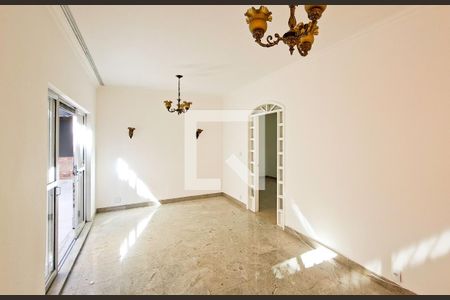 Sala de apartamento para alugar com 3 quartos, 150m² em Santo Antônio, Belo Horizonte