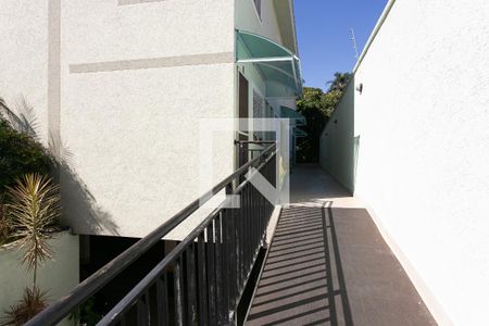Área Comum - Rampa de Acesso de casa de condomínio para alugar com 1 quarto, 38m² em Vila Esperança, São Paulo