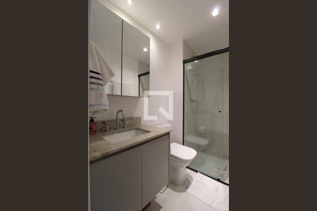 Banheiro de kitnet/studio à venda com 1 quarto, 35m² em Indianópolis, São Paulo