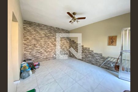 Sala de apartamento para alugar com 2 quartos, 170m² em Pilares, Rio de Janeiro