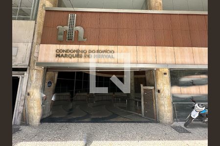 Fachada de kitnet/studio à venda com 1 quarto, 30m² em Centro, Rio de Janeiro