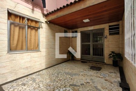 Entrada de apartamento à venda com 2 quartos, 55m² em Taquara, Rio de Janeiro