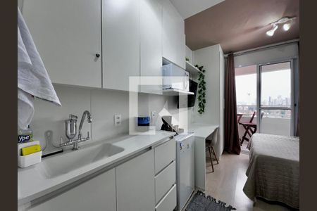 Cozinha de apartamento à venda com 1 quarto, 20m² em Jardim Aeroporto, São Paulo