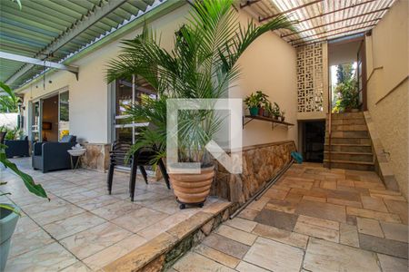 Casa à venda com 3 quartos, 220m² em Jardim Marajoara, São Paulo