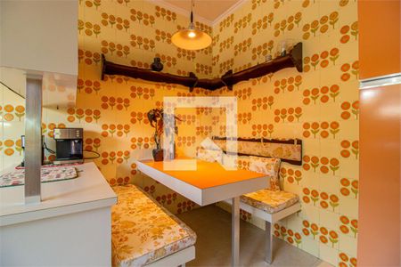 Casa à venda com 3 quartos, 220m² em Jardim Marajoara, São Paulo