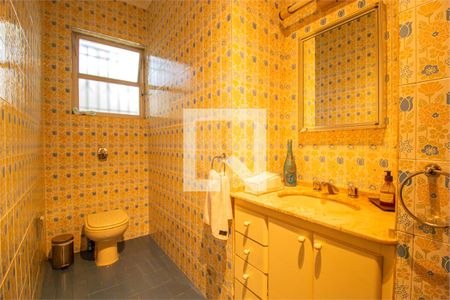 Casa à venda com 3 quartos, 220m² em Jardim Marajoara, São Paulo