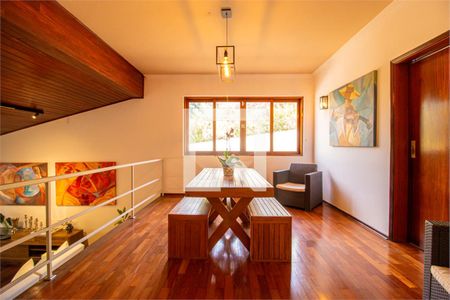 Casa à venda com 3 quartos, 220m² em Jardim Marajoara, São Paulo