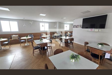 Apartamento à venda com 2 quartos, 90m² em Vila Carmosina, São Paulo