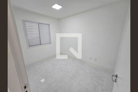 Apartamento à venda com 2 quartos, 90m² em Vila Carmosina, São Paulo