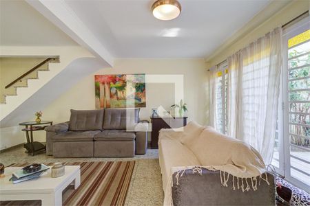 Casa de Condomínio à venda com 3 quartos, 160m² em Vila Cordeiro, São Paulo