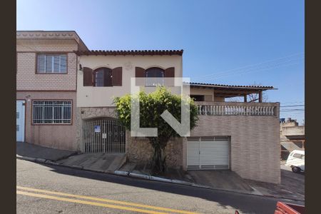 Fachada de casa à venda com 2 quartos, 177m² em Nova Gerti, São Caetano do Sul