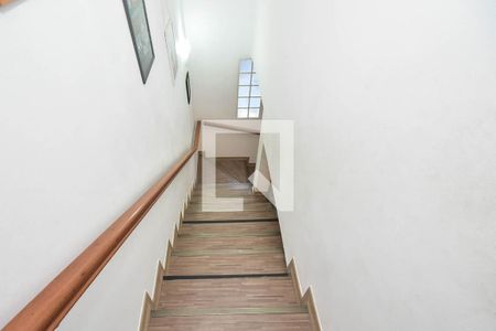 Escada de casa de condomínio à venda com 3 quartos, 100m² em Parque Reboucas, São Paulo