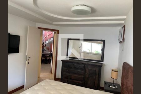 Casa à venda com 3 quartos, 115m² em Itaipu, Niterói