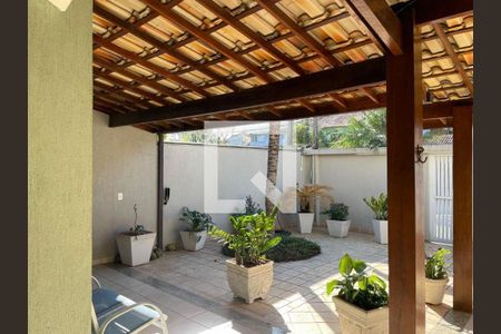 Casa à venda com 3 quartos, 115m² em Itaipu, Niterói
