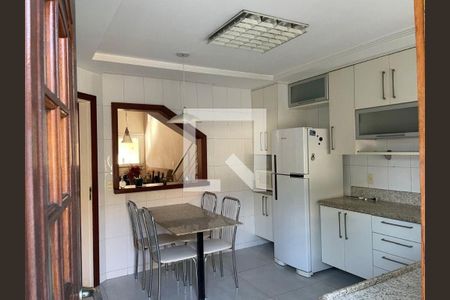 Casa à venda com 3 quartos, 115m² em Itaipu, Niterói