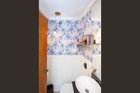 Lavabo de casa para alugar com 4 quartos, 125m² em Centro, Diadema