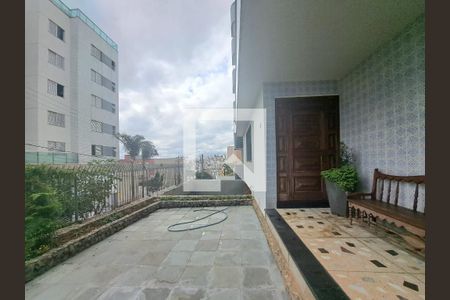 Área Externa de casa à venda com 4 quartos, 360m² em Nova Suíça, Belo Horizonte