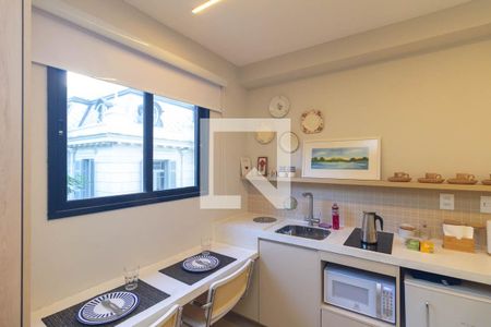 Cozinha de kitnet/studio à venda com 1 quarto, 27m² em Vila Buarque, São Paulo