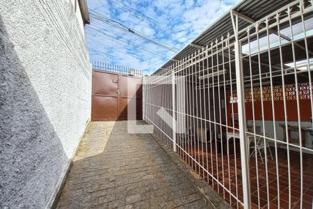 Garagem de casa à venda com 3 quartos, 98m² em Jardim dos Oliveiras, Campinas