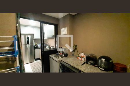 Área de Serviço de apartamento para alugar com 2 quartos, 48m² em Padroeira, Osasco