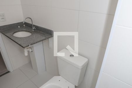 Banheiro de apartamento à venda com 2 quartos, 37m² em Lapa de Baixo, São Paulo