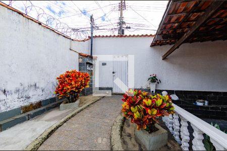 Área externa de casa à venda com 3 quartos, 360m² em Palmeiras, Belo Horizonte