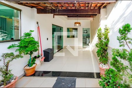 Casa 2 - Área de casa à venda com 3 quartos, 360m² em Palmeiras, Belo Horizonte