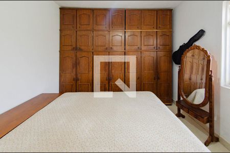 Suíte de casa à venda com 3 quartos, 360m² em Palmeiras, Belo Horizonte
