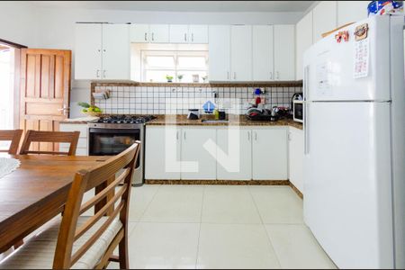 Cozinha de casa à venda com 3 quartos, 360m² em Palmeiras, Belo Horizonte