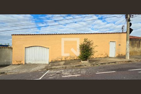 Fachada de casa à venda com 3 quartos, 360m² em Palmeiras, Belo Horizonte