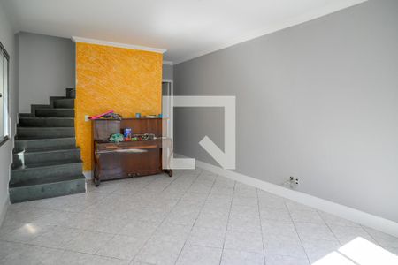 Sala de casa à venda com 2 quartos, 105m² em Vila Santo Estefano, São Paulo