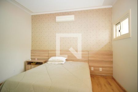 Suíte 1 de casa à venda com 3 quartos, 240m² em Passo D’areia, Porto Alegre