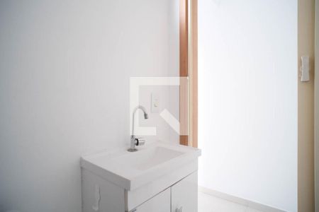 Lavabo de casa para alugar com 3 quartos, 180m² em Vila Londrina, São Paulo