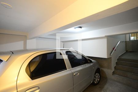 Garagem de casa à venda com 4 quartos, 170m² em Cambuci, São Paulo
