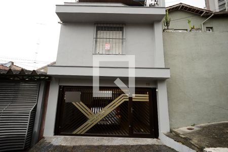 Fachada de casa à venda com 4 quartos, 170m² em Cambuci, São Paulo