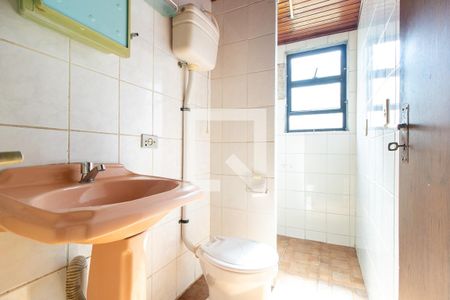 Banheiro de kitnet/studio à venda com 1 quarto, 26m² em Novo Mundo, Curitiba