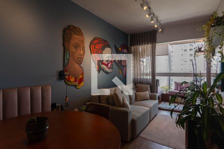 Sala de apartamento à venda com 2 quartos, 64m² em Vila Olímpia, São Paulo