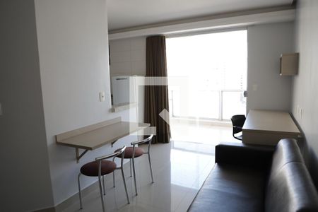 Sala de kitnet/studio para alugar com 1 quarto, 60m² em Setor Bueno, Goiânia