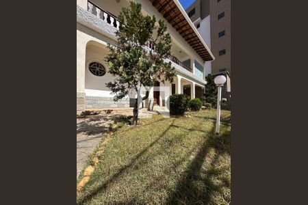 Casa para alugar com 5 quartos, 348m² em Pampulha, Belo Horizonte
