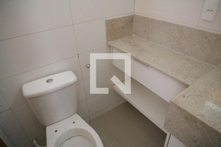 Banheiro de apartamento para alugar com 1 quarto, 60m² em Setor Bueno, Goiânia