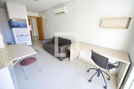 Sala de kitnet/studio para alugar com 1 quarto, 60m² em Setor Bueno, Goiânia
