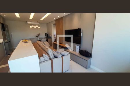 Sala de apartamento à venda com 2 quartos, 61m² em Km 18, Osasco