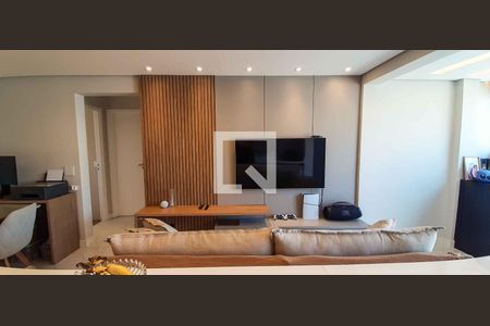 Sala de apartamento à venda com 2 quartos, 61m² em Km 18, Osasco