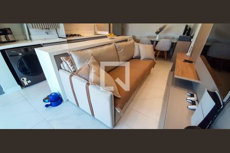 Sala de apartamento à venda com 2 quartos, 61m² em Km 18, Osasco