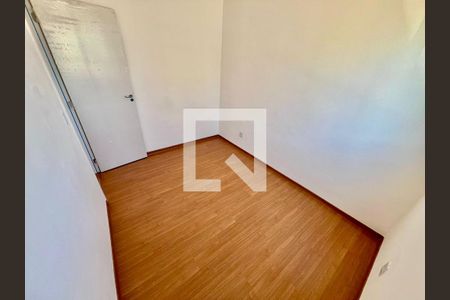Quarto 2 de apartamento para alugar com 2 quartos, 41m² em Trevo, Belo Horizonte