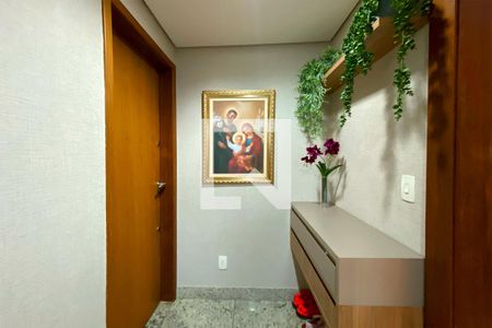 Hall de entrada de apartamento à venda com 4 quartos, 120m² em Prado, Belo Horizonte